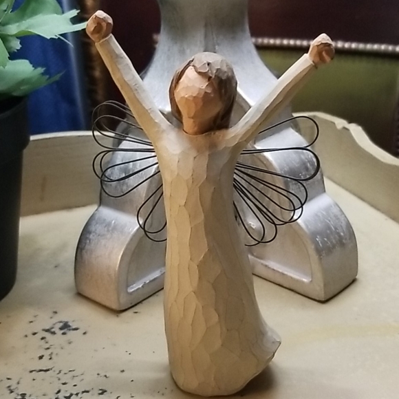 Willow Tree | Angel of Courage